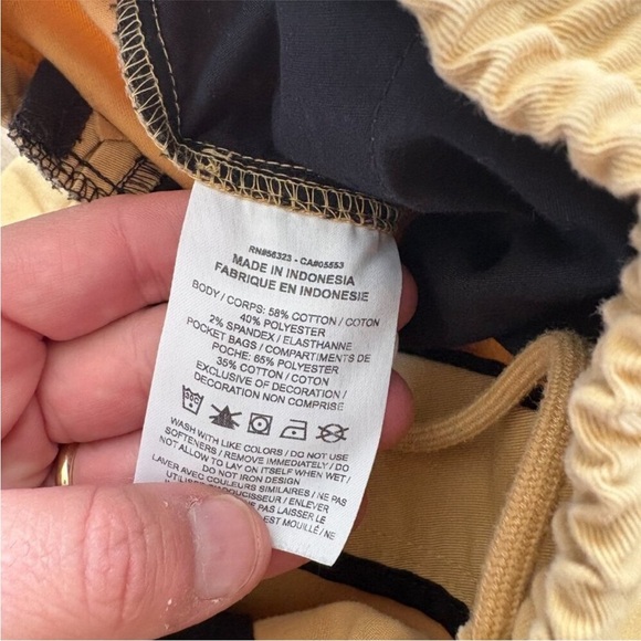 Nike Tan Chinos Relaxed Fit - Picture 3 of 5